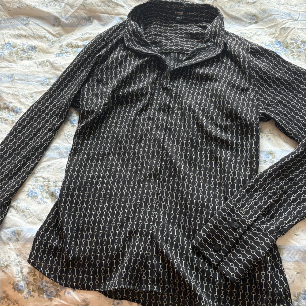 Express Black Blouse with White Chain Link Print